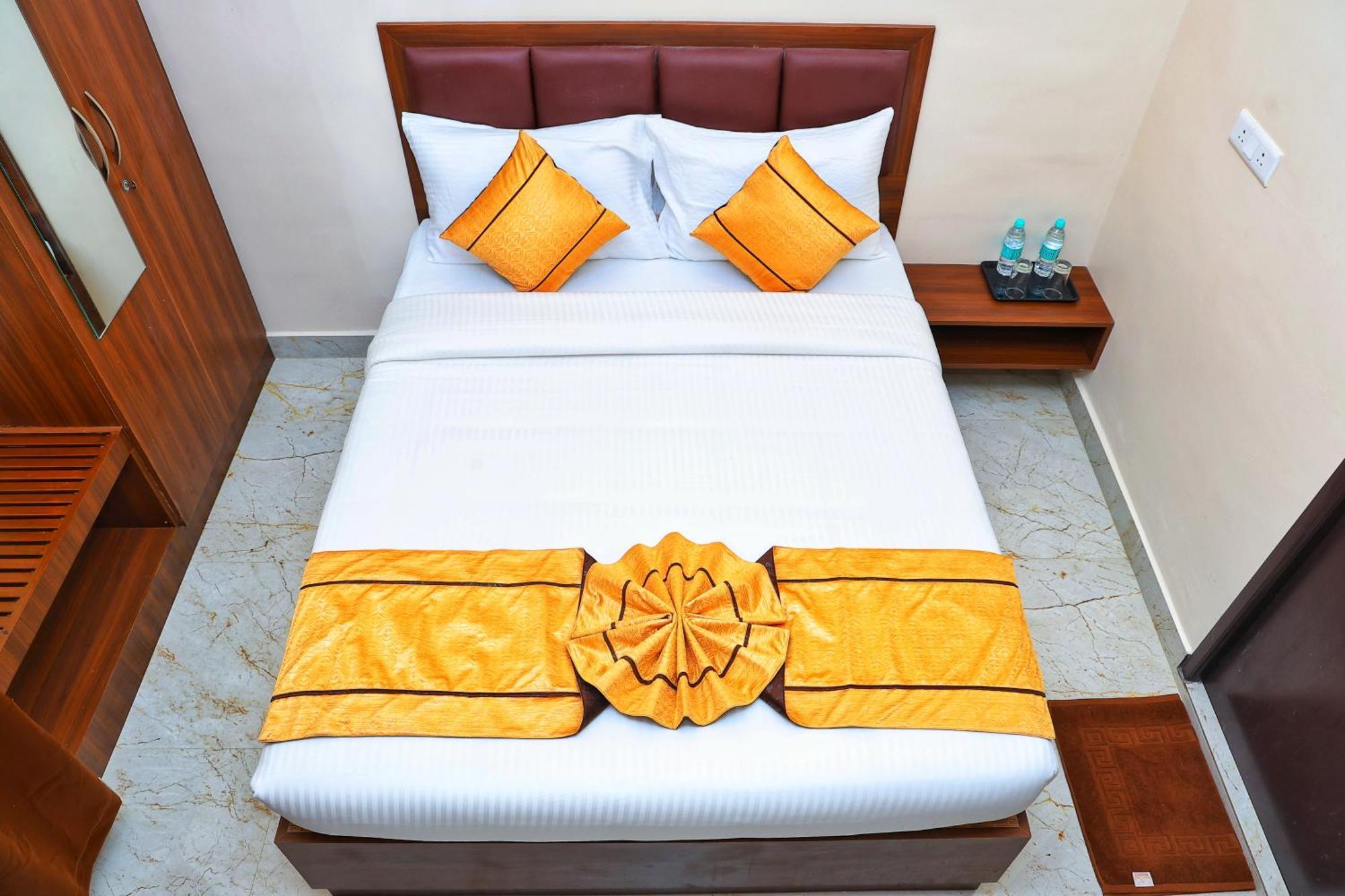 مبيت وإفطار شيناي Jn Residency Perungudi المظهر الخارجي الصورة